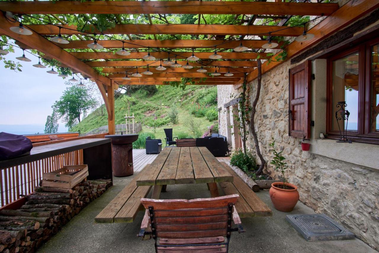 Maison De Pierre *