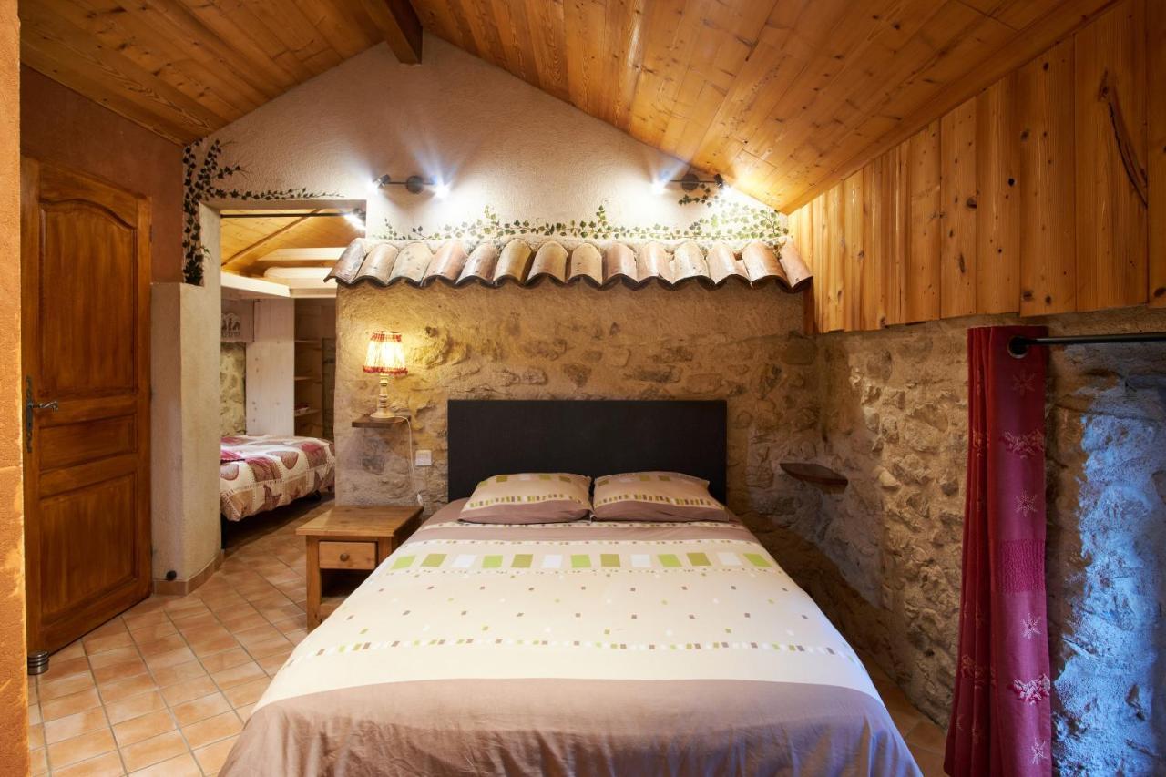 Maison De Pierre * Saint-Gervais (Isere)